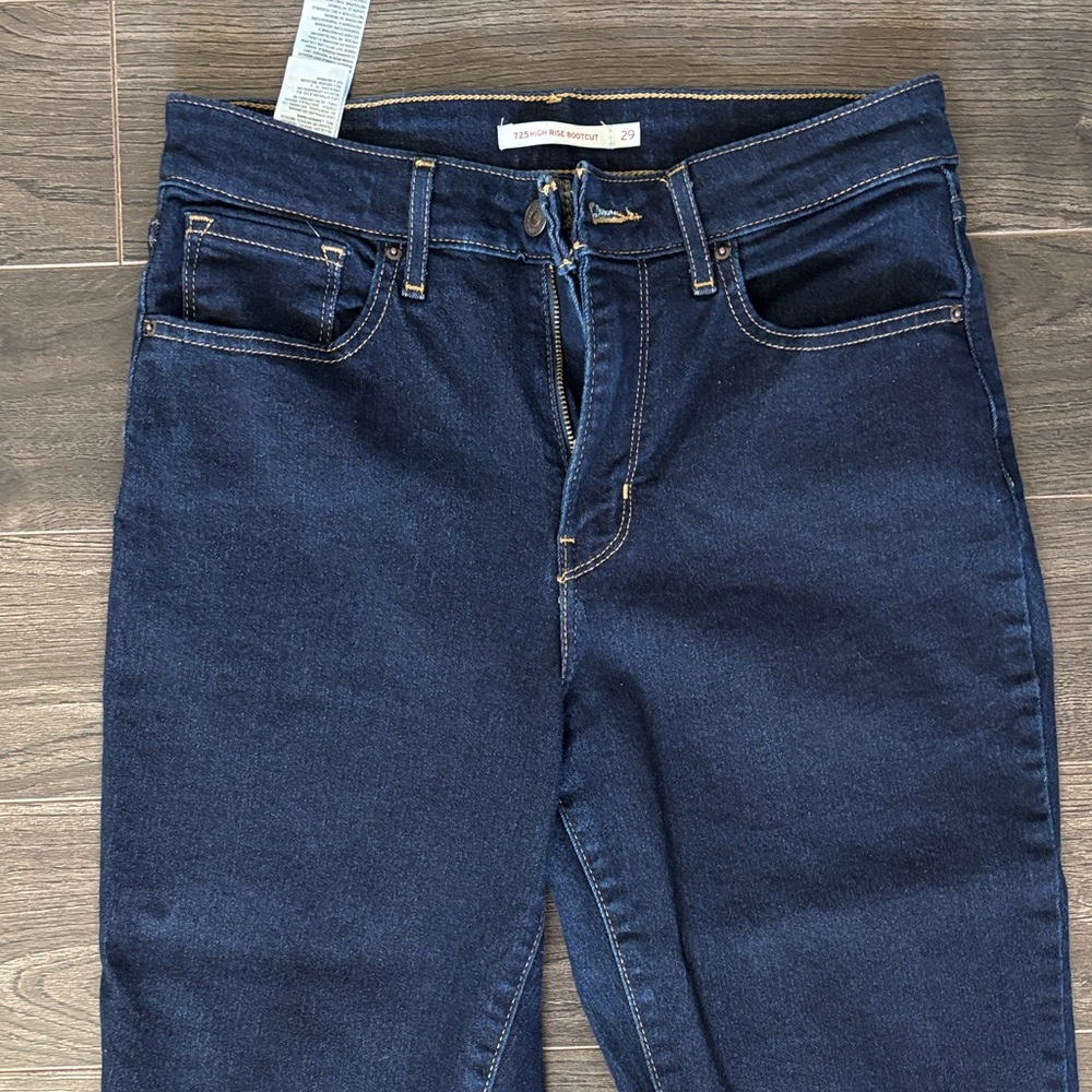 Levi's Women's Dark Blue Boot Cut Jeans - Picture 7 of 13